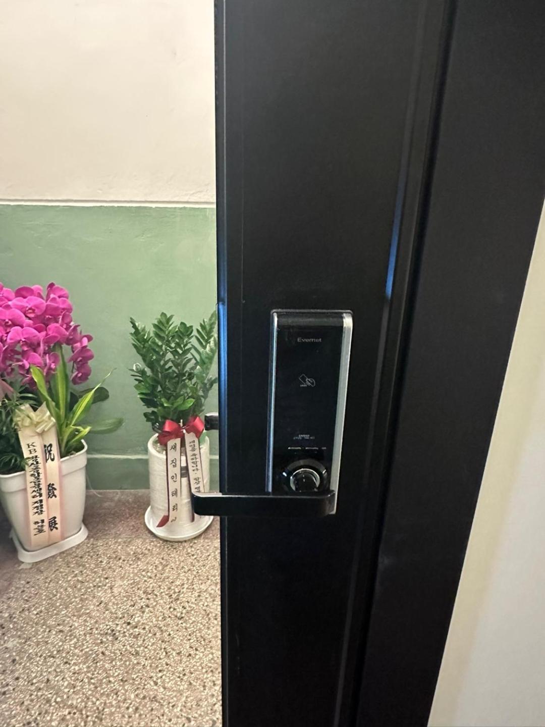 R Guesthouse Jongmyo ソウル特別市 エクステリア 写真