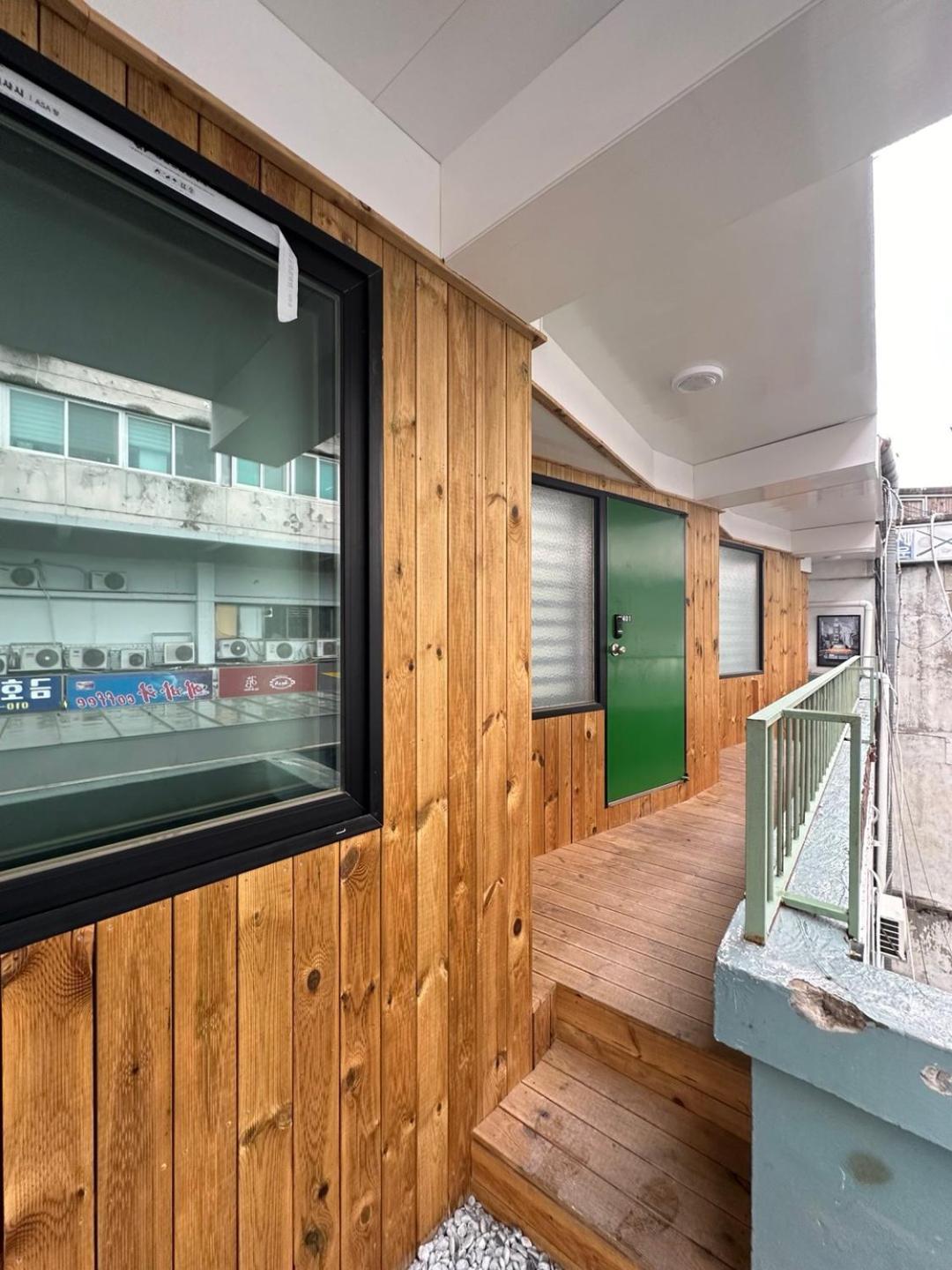 R Guesthouse Jongmyo ソウル特別市 エクステリア 写真