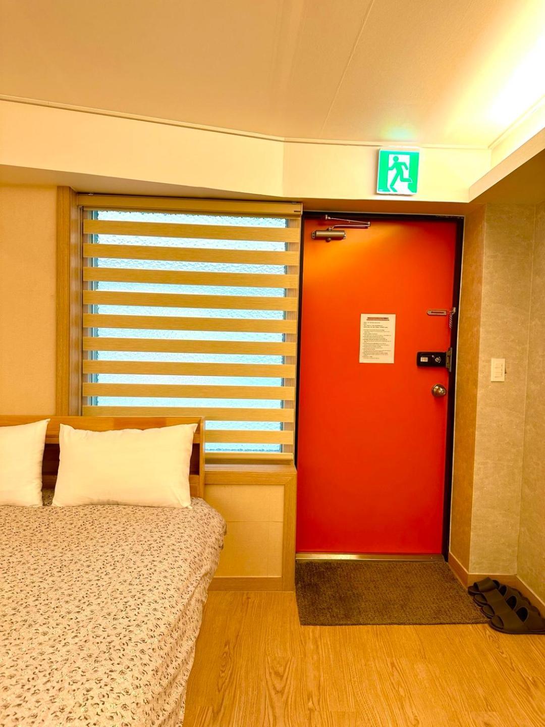 R Guesthouse Jongmyo ソウル特別市 エクステリア 写真