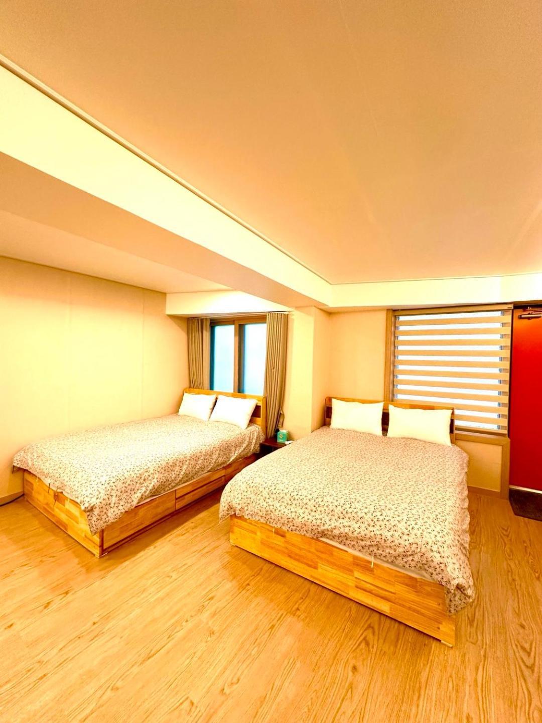 R Guesthouse Jongmyo ソウル特別市 エクステリア 写真